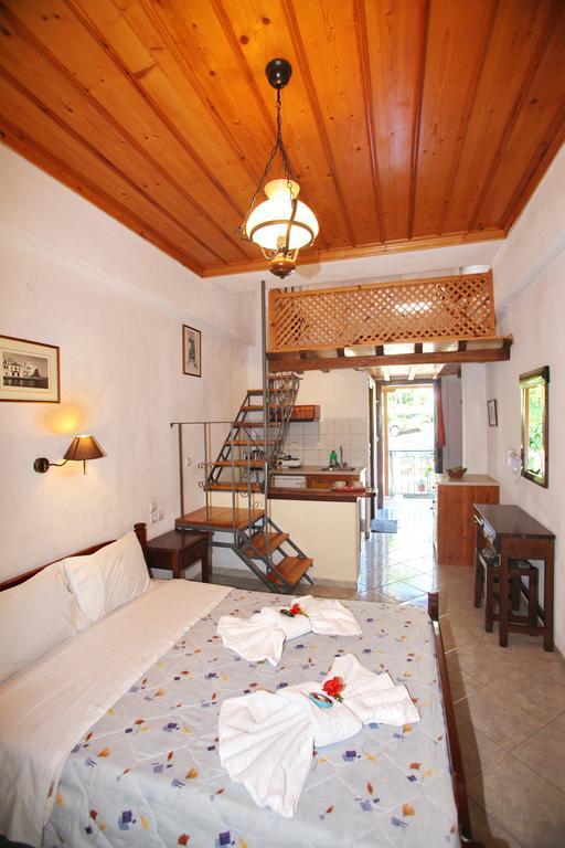 Apartamento Alexandra Sofia Stafylos Exterior foto